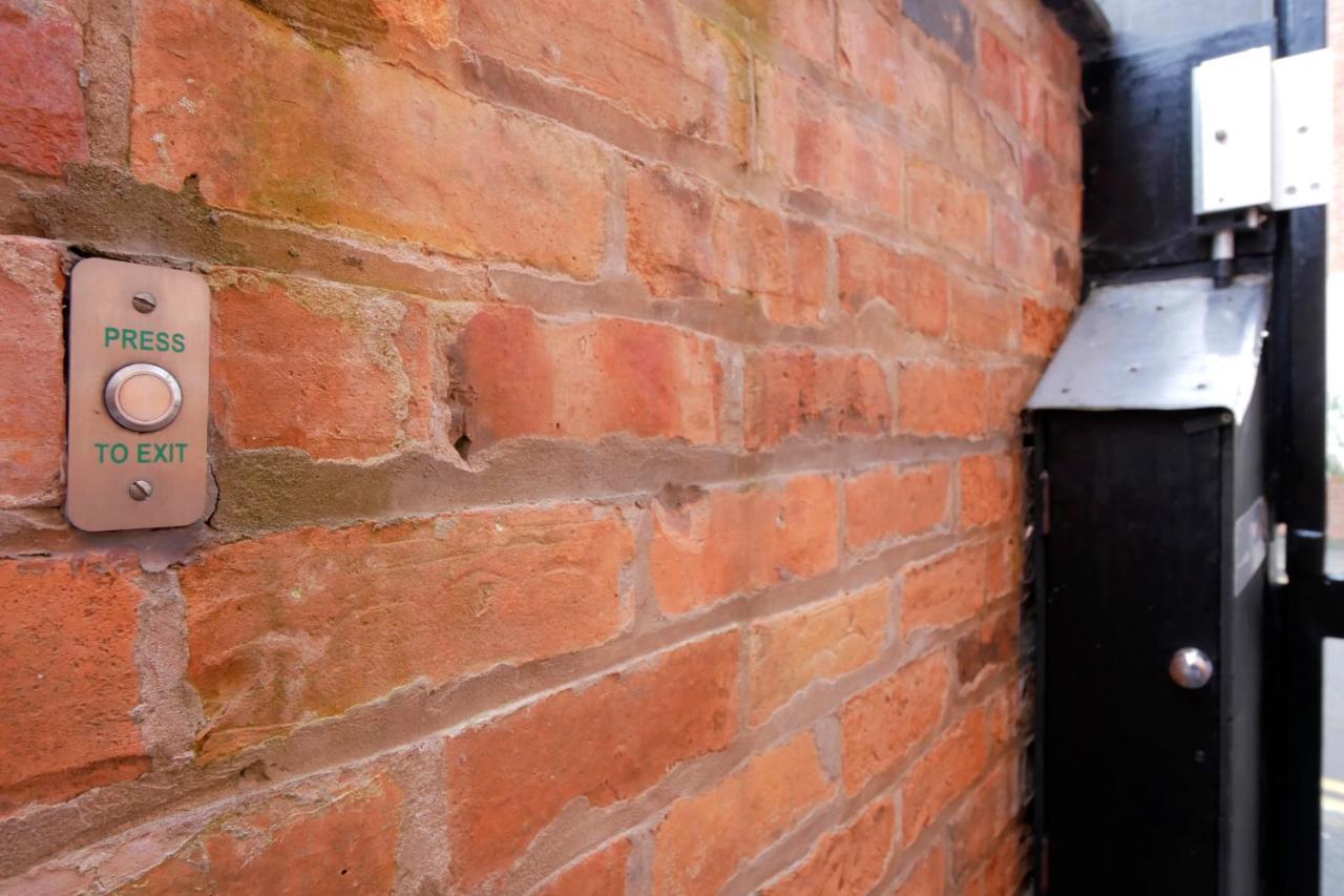 شقة Crewe Short Lets 6 Victoria Court, كرو المظهر الخارجي الصورة
